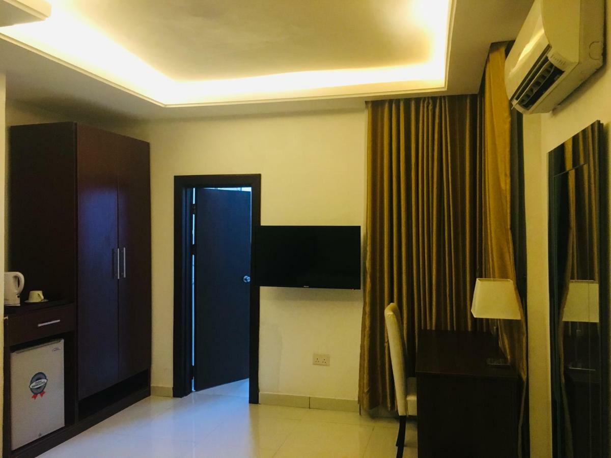 ลุกซ์วิลลา 42 Hotel เลกกี ภายนอก รูปภาพ