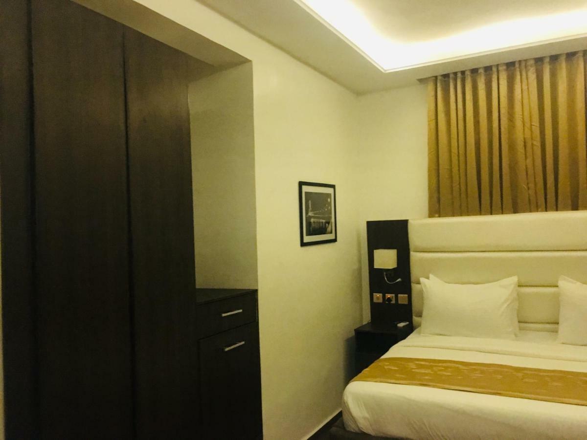 ลุกซ์วิลลา 42 Hotel เลกกี ภายนอก รูปภาพ